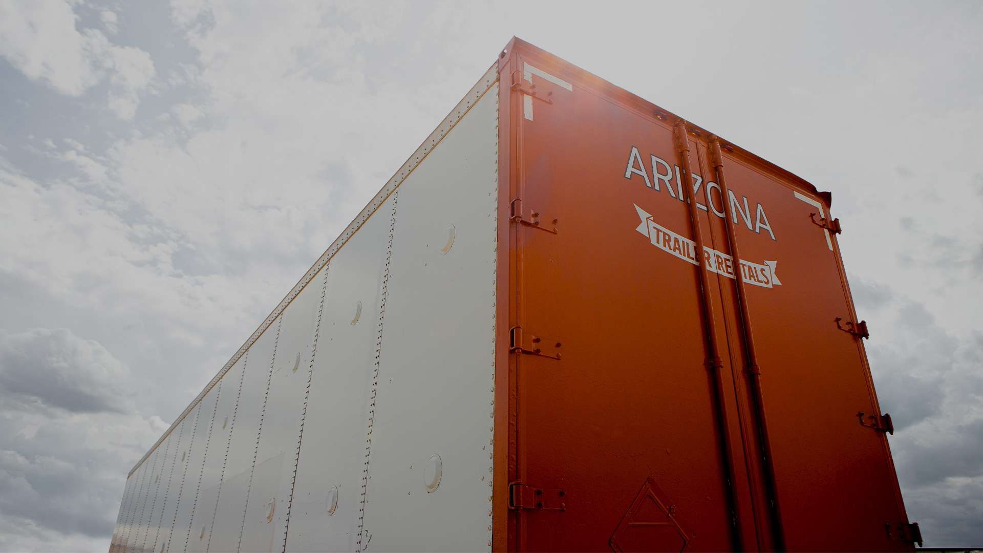 Streamlining Your Operations How Dry Van Trailer Rental Can Benefit